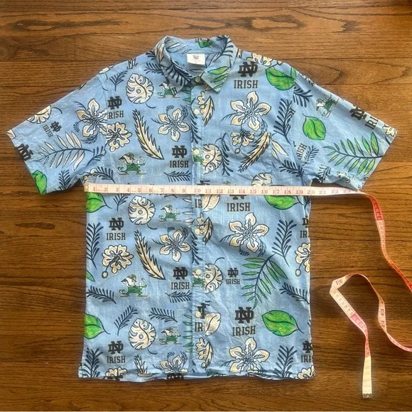 Notre Dame Fighting Irish Tropical Floral Men’s Shirt - Picture 5 of 7